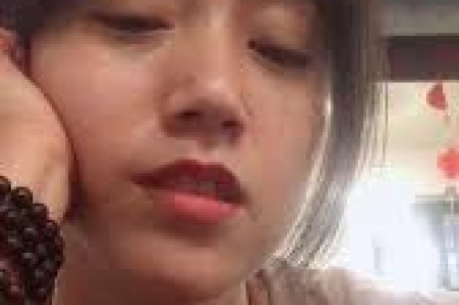 “粉丝百万还在假装素人”专演“职场菜鸟”的网红快给打工人气饱了